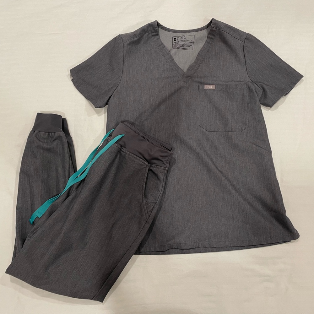 S/SP Graphite Figs Jogger Scrub Set